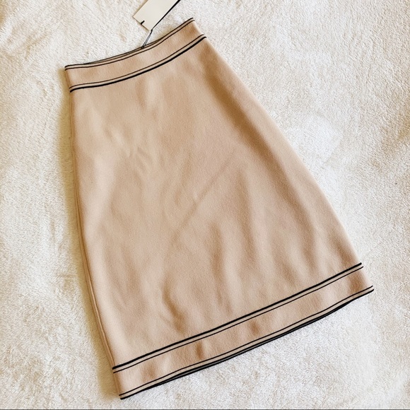 NWT Authentic Gucci Fine Wool Needle Stitch Skirt​ - Picture 2 of 8